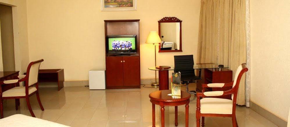 Palace Hotel Ouagadougou Eksteriør billede